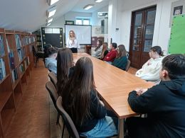 Pamięć, która łączy pokolenia – spotkanie edukacyjne w Bibliotece Głównej